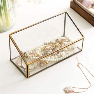 Caja de Joyería de Vidrio Dorado con Diseño Geométrico Estilo Nórdico, Organizador de Tocador, Caja de Regalo para Flores Preservadas |   Cofre de Tesoros Pequeño de Vidrio - Product Image 3