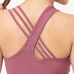 Sujetador deportivo elegante con tela premium, tacto suave y ajuste de soporte para uso en el gimnasio y entrenamientos. - Product Image 4