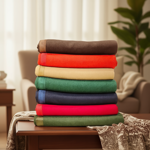 Couverture en polyester Raschel de luxe 2,5 kg, rouge uni, douce et chaude, pour la maison ou l'hôtel - Product Image 2