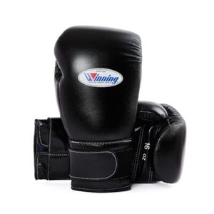 Guantes de Boxeo Sanda Personalizados de Primera Calidad en Cuero Vacuno Elástico con Cierre de Velcro y Correa Ajustable para la Muñeca - Product Image 2