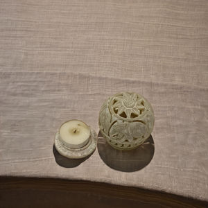 ที่ใส่ลวดลายเป็นเส้นทำจากหินอ่อนทำด้วยมือมีลวดลายเป็นรูปสัตว์รูปนางฟ้าสำหรับศาสนารูปแบบความรักสำหรับเทียนและงานฝีมือหิน - Product Image 4