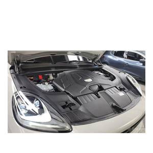 Porsche Cayenne 3.0 Coupé 2024, 31,631 km, Volante a la Izquierda, Caja de Cambios Automática, Asientos de Cuero con Cámara Trasera - Product Image 6