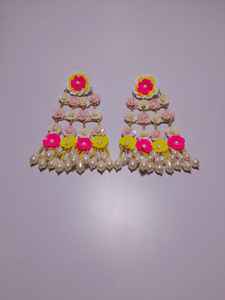 Boucles d'oreilles en perles Design ailes classiques Broderie à la main Bijoux de mode directement de l'Inde pour les femmes et les filles - Product Image 2