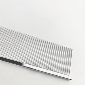 Peigne de toilettage professionnel tout en acier, acier inoxydable de qualité supérieure, dents fines et grossières - Product Image 3