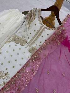 Ensemble Kurti et Palazzo en Soie Pure Fandy Brodé de Qualité Supérieure avec Dupatta en Tulle Papillon – Vêtements Ethniques pour Femmes de Qualité Export - Product Image 5