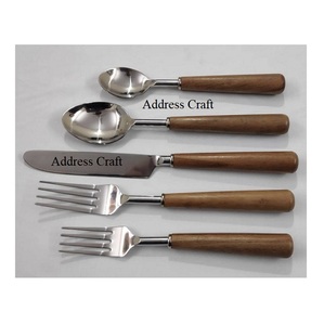 Vente en gros d'usine, ensembles de couverts de haute qualité 18/10, 5 pièces, manches en bois modernes, couverts en acier inoxydable poli miroir, vaisselle de table - Product Image 2