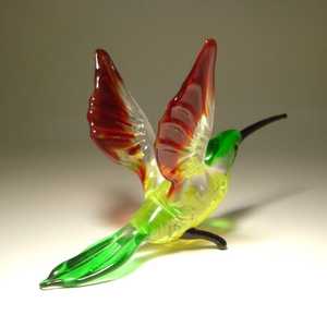 Figurine d'oiseau colibri en verre soufflé à la main, écologique, avec ailes sculptées vertes, jaunes et rouges, sculpture animale, objet d'art décoratif - Product Image 2