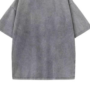 Designs accrocheurs, motifs audacieux, parfaits pour le style streetwear. Chemises pour hommes grandes tailles, col rond, effet délavé, 100 % coton. - Product Image 5