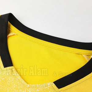 Tenue de football athlétique respirante et à séchage rapide, idéale pour l'entraînement intensif et le confort le jour du match, parfaite pour les équipes. - Product Image 4
