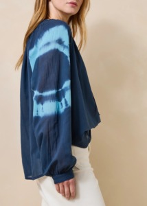 Blusa Boho de Manga Campana con Cuello en V de Algodón Orgánico Tie Dye Vintage para Mujer |   Top Navideño Ecológico |   Etiqueta Privada Personalizada Todo en Uno - Product Image 4