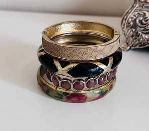 Pulseras de Resina de Alta Calidad con Diseño de Ángel, Altamente Pulimentadas, Estilo Colorido para Chicas, Hechas a Mano en India - Product Image 5