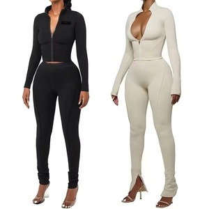 Ensemble de survêtement pour femmes pour l'automne et l'hiver, style décontracté avec sweat à capuche et pantalon, tenue confortable en deux pièces - Product Image 2