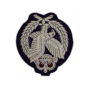 Écusson brodé personnalisé avec motif d'aigle et de couronne, badge circulaire à coudre pour application sur vêtement - Product Image 2