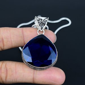 Colgante de Amatista Hecho a Mano: Joyería Artesanal - Product Image 1