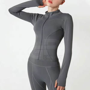 Veste de yoga pour femme moderne, séchage rapide, matière extensible, coupe ajustée, fermeture éclair, vêtements de sport pour la salle de sport et les entraînements - Product Image 4