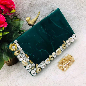 Elegante Bolso de Mano de Resina Hecho a Mano para Mujer, con Cierre Magnético Impermeable, Decorado con Flores de Diamantes, por MULTI CRAFT - Product Image 5