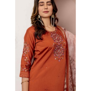 Ensemble élégant pour femmes, Kurti, pantalon et dupatta droits - Product Image 1