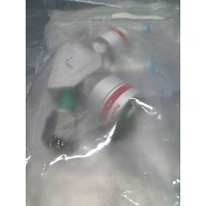 Fujikin FBSDV-6.35-2B3-316LP-ASA Diaphragme à 3 voies - Équipements et pièces semi-conductrices de renommée mondiale et de confiance - Product Image 5