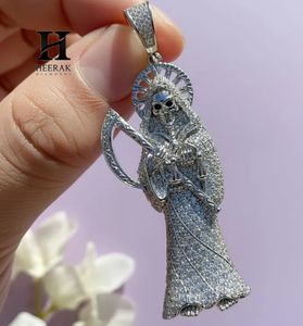Collier pendentif Santa Muerte Iced Out, Bijoux Hip Hop, Charme Dernier Juge et Vieilleuse, Pendentif squelette en diamant de laboratoire - Product Image 3