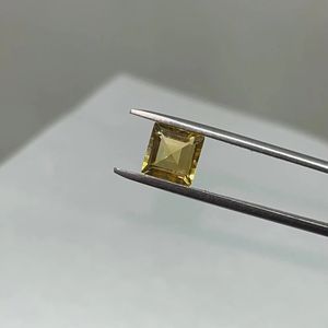 Citrine dorée naturelle de 2 mm, forme carrée, pierre précieuse de qualité supérieure pour la fabrication de bijoux - Product Image 1