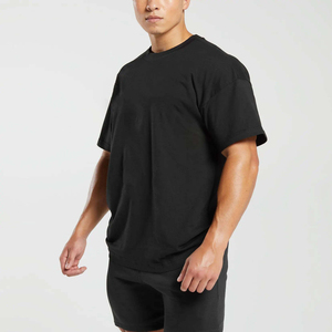Camiseta de Algodón Negra para Hombre, con Logotipo Personalizado Impreso en la Parte Delantera, Cuello Redondo, Corte Regular, Estilo Casual para Verano - Product Image 4