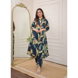 ÚLTIMO TOP DE ALGODÓN ESTAMPADO CON CONJUNTO INFERIOR AZUL MARINO - Product Image 1