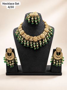 Conjunto de Collar y Pendientes de Novia con Circones Kundan, Joyería de Imitación de Latón Chapado en Oro para Bodas Indias, Diseño Floral, Estilo Moderno - Product Image 4