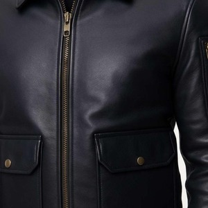 เสื้อโค้ทมอเตอร์ไซค์ลำลองสำหรับผู้ชายรุ่นใหม่ปี 2026 KJ คุณภาพสูง ผลิตจากหนัง PU แต่งสไตล์วินเทจ พร้อมซิปกันน้ำ กันลม เหมาะสำหรับฤดูหนาว คอตั้ง - Product Image 5