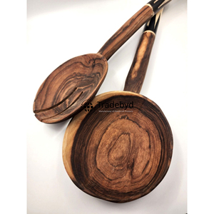 Cuillère en bois moderne, cuillère de cuisine naturelle faite à la main de luxe pour la cuisine Tradebyd - Product Image 3