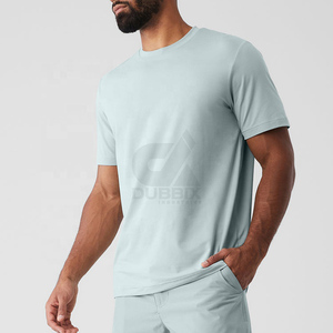 Camiseta de Algodón Teñido Liso Azul Claro para Hombre, Manga Corta, Cuello Redondo, Corte Regular, Transpirable, Informal, Color Sólido, Tejido de Punto Jersey - Product Image 2