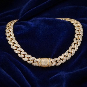 Collier chaîne cubaine pavée en or jaune 10 mm, moissanite VVS, argent sterling 925 plaqué rhodium, chaîne de luxe tendance unisexe - Product Image 2