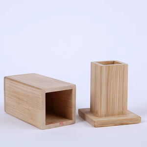 Dispensador y Caja de Almacenamiento Portátil de Palillos de Dientes de Bambú de Madera, el Mejor de Madera y en Oferta - Product Image 1