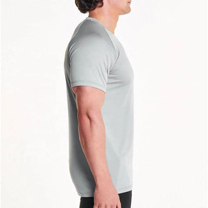 Camiseta de gimnasio cómoda y duradera para hombre, 100% algodón, corte holgado, estampada, de color sólido, hecha en Pakistán. - Product Image 5
