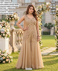 Robe longue ethnique en soie brodée traditionnelle pour femme, couleur moutarde douce - Product Image 4