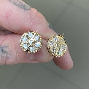 Boucles d'oreilles clous en or massif 9 carats avec diamants ronds en grappe pour femme - Cadeau de fête - Product Image 1