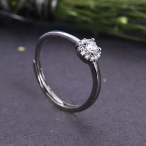 Anillo Ajustable de Plata de Ley 925 con Circonita Cúbica Solitaria para Mujer, Anillos de Compromiso y Promesa de Lujo Ajustables para Mujer - Product Image 3
