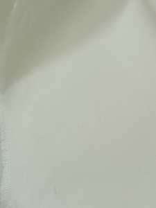 ผ้าซาตินวิสโคสโพลีเอสเตอร์ขายส่ง ทอแบบทนทานต่อการฉีกขาด สีธรรมชาติ ไม่ฟอกขาว น้ำหนักปานกลาง 120GSM เส้นด้าย 20Sx20S สำหรับใช้ในบ้าน - Product Image 4