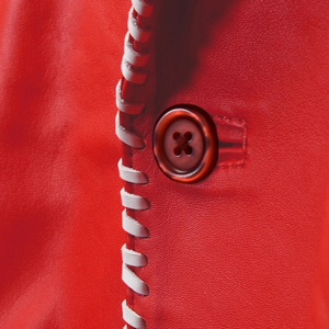 Blazer en cuir véritable rouge pour homme, veste décontractée à un bouton avec bordure blanche - Product Image 5