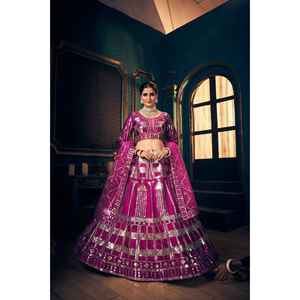 Conjunto de Lehenga-Choli Elegante y con Estilo para Mujer, Ideal para Fiestas - Product Image 3