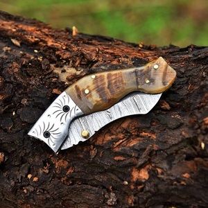 Couteau pliant artisanal en acier Damas avec étui en cuir, couteau de survie et de camping pour activités de plein air, fournisseur de couteaux de chasse EDC aux États-Unis - Product Image 4