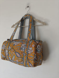 Sac de voyage unisexe à imprimé floral jaune, sac de voyage en coton matelassé, fermeture à glissière, doubles poignées, léger, 20-35L, sac de sport pour le week-end - Product Image 3