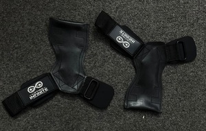 Agarraderas Personalizadas con Logotipo OEM para Entrenamiento de Fuerza, Estilo Deportivo con Agarre Fuerte en la Parte Posterior, con Logotipo de Goma - Product Image 3