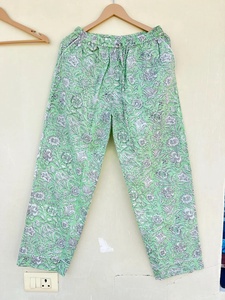 Nouvel ensemble de pyjama 100% coton à fleurs indiennes Costume de nuit en coton sauge florale - Product Image 3