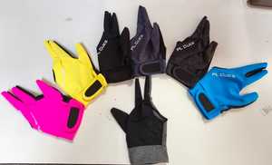 ถุงมือกีฬาแบบเต็มนิ้ว รุ่น NSL-343 ยี่ห้อ Custom Brand สำหรับมือขวา สีน้ำเงินเข้ม ผลิตจากโพลีเอสเตอร์ไลคร่า ปิดด้วยแถบตีนตุ๊กแก ใช้ได้ทั้งชายและหญิง ทุกฤดูกาล - Product Image 6
