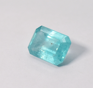 Pierre précieuse de tourmaline Paraiba cultivée en laboratoire avec inclusion visible : taille émeraude - Product Image 4