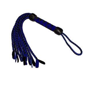 Fouet à impact durable avec poignée antidérapante et poids équilibré pour une stimulation précise et sensuelle, conçu pour les produits équestres - Product Image 4
