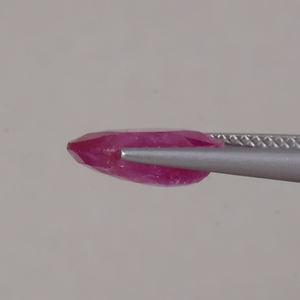 Rubí Natural Rosa al por Mayor, Gema Suelta de 5.03 Quilates, Corte Ovalado 11.5x10mm, Certificado IGI, Corte a Mano, Ligero, para Fabricación de Joyas - Product Image 2