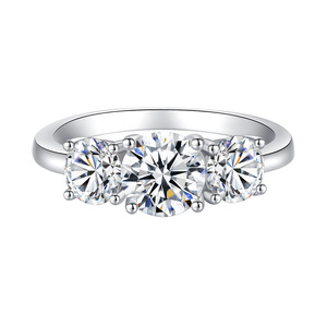 J&C Joyería Minimalista Moderna con Corte Redondo de Moissanita, Oro Real de 925 Plata de Ley, Chapado en Oro de 18K para Mujer, Joyería One Cata - Product Image 1