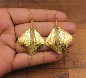 Boucles d'oreilles goutte d'eau martelées de luxe plaquées argent, bijoux artisanaux pour fiançailles et cadeaux, vente en gros - Product Image 2