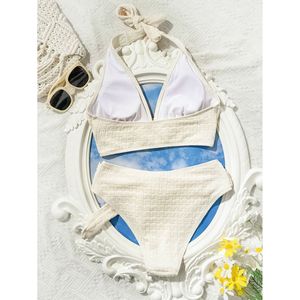 Elegante Bikini Bianco da Spiaggia per Donna con Decorazioni a Conchiglia, Sexy e Alla Moda - Product Image 4